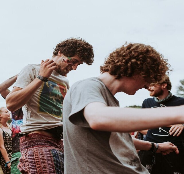 Fête de la musique 2026 : les meilleurs spots pour danser ! stephen-arnold-xstqzslja4c-unsplash-1-