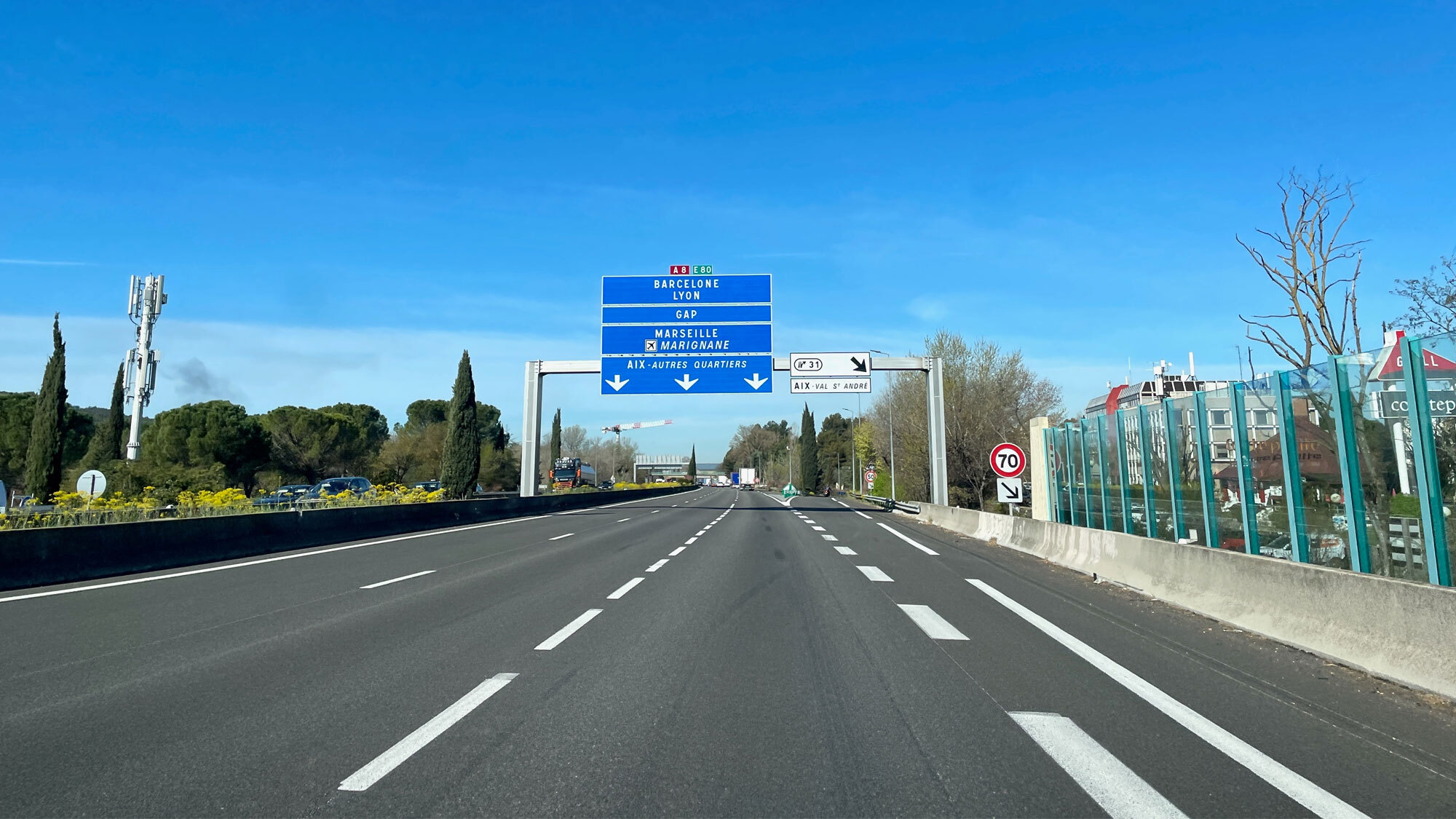autoroute-ferme-e-marseille