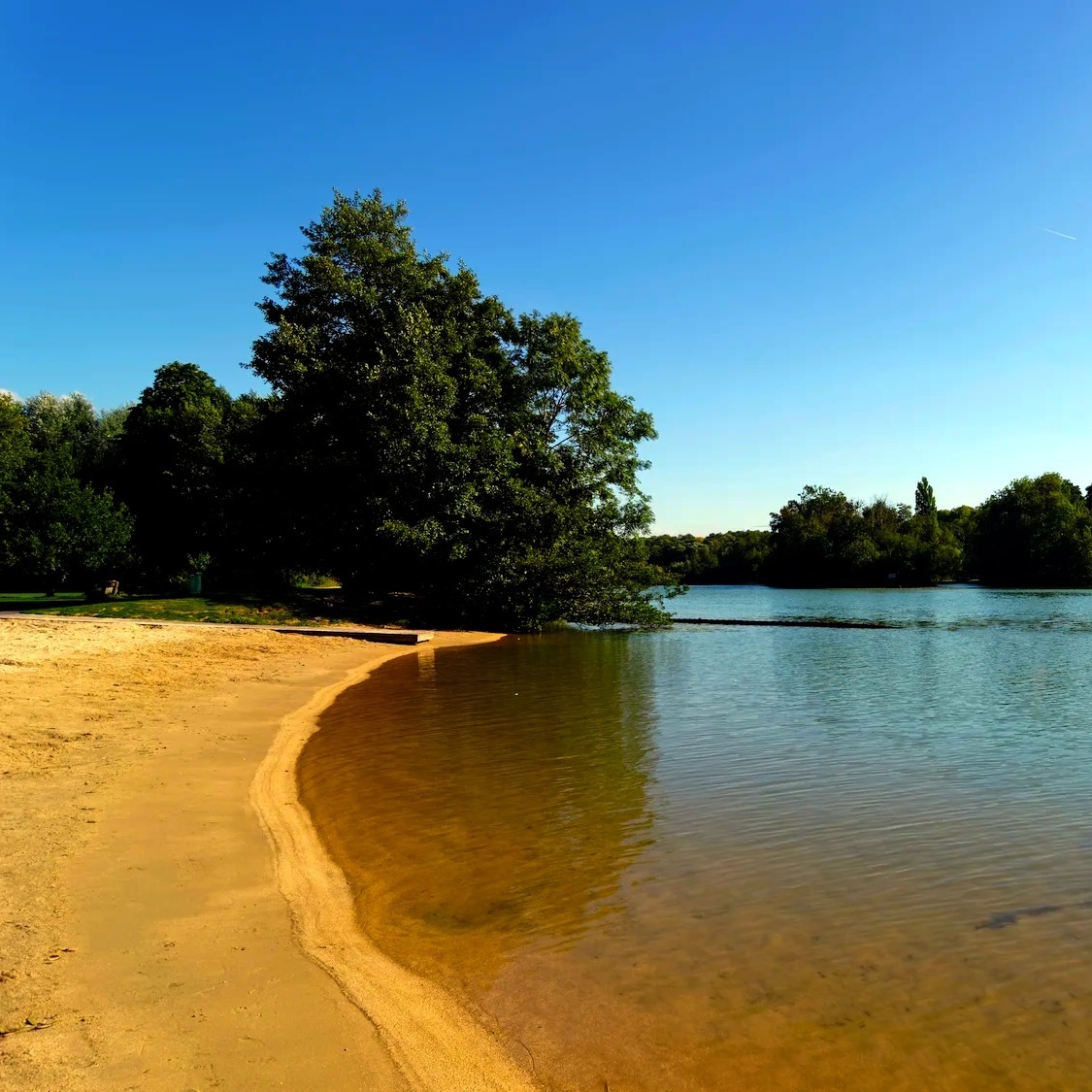 Cette plage de sable fin à moins de 1h de Paris est le spot le plus frais du moment plagecopie