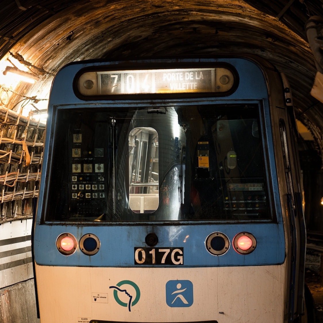 Métro : cette ligne fortement perturbée par une grève toute la journée shutterstock-2503175635