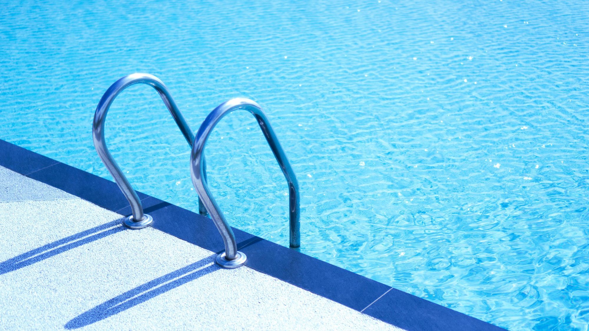 piscine-eau-rembarde
