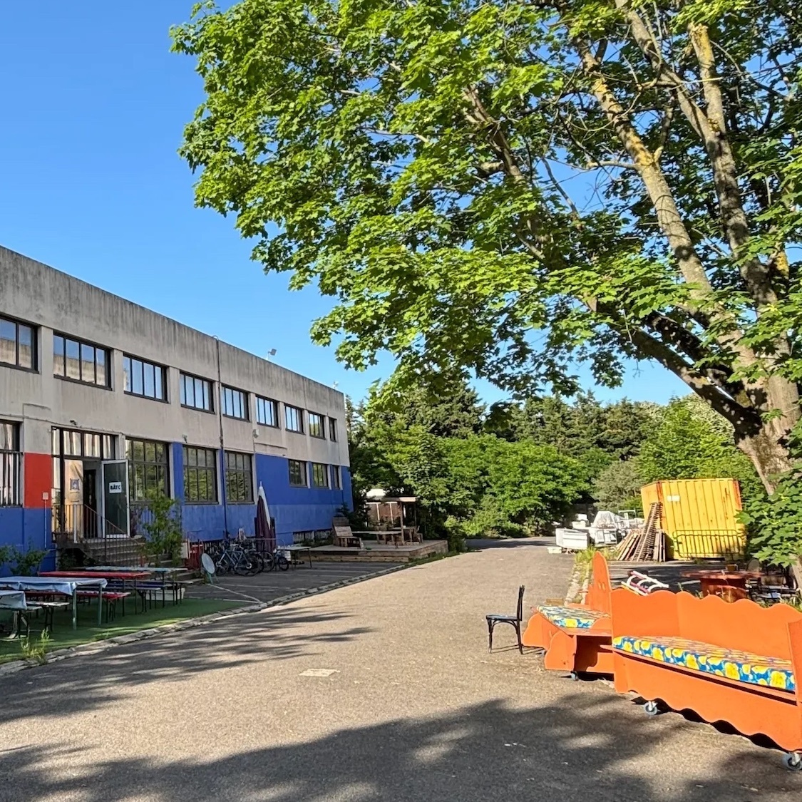 Ces anciens bureaux de 6300 m² transformés en temple de la fête ouvrent ce week-end ! img-0220