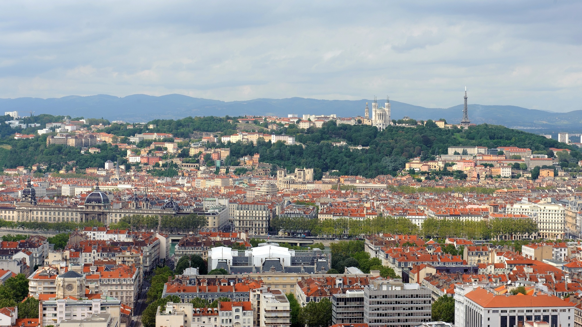 presidente-metropole-lyon-veut-supprimer-encadreme