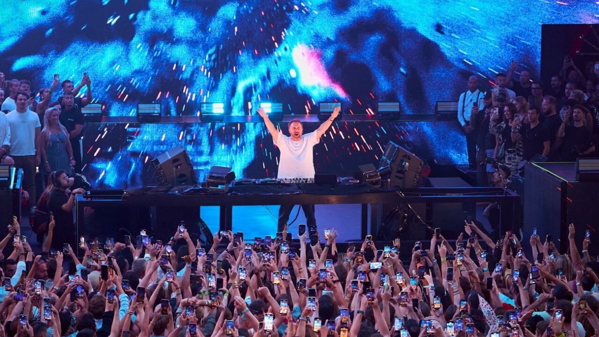 david-guetta-galactic-circus-unvrs