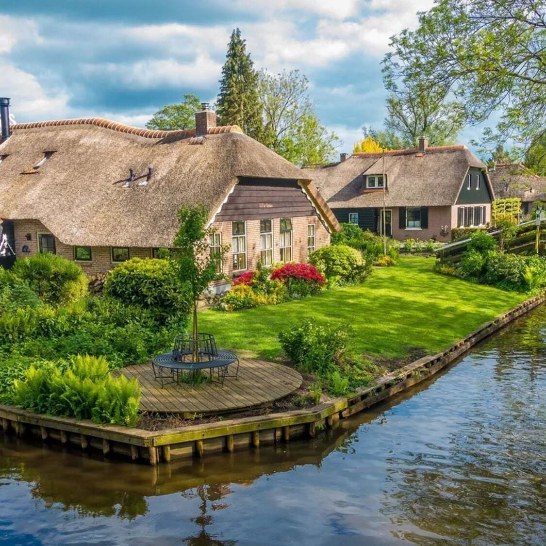 maisons-barques-ponts-herbe-2-2000