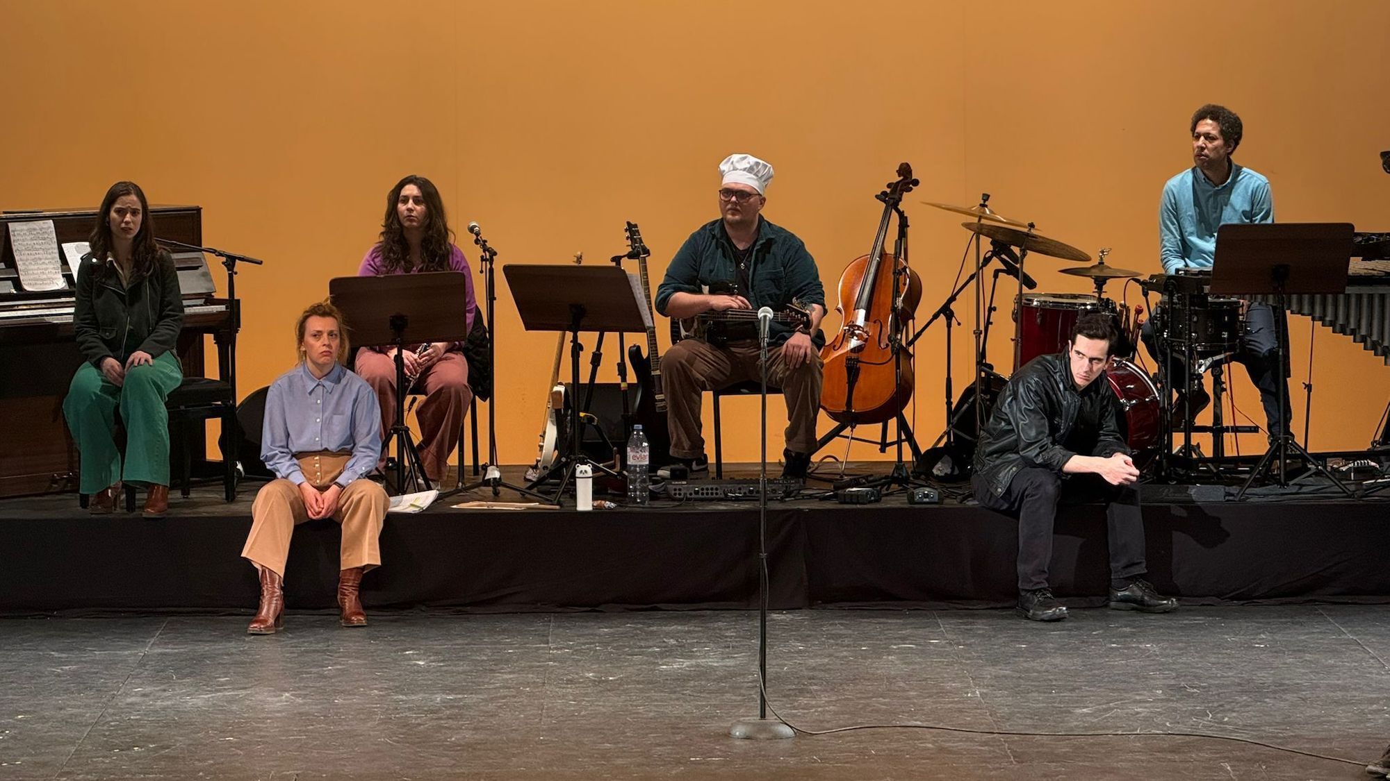 re-pe-titions-six-personnages-5