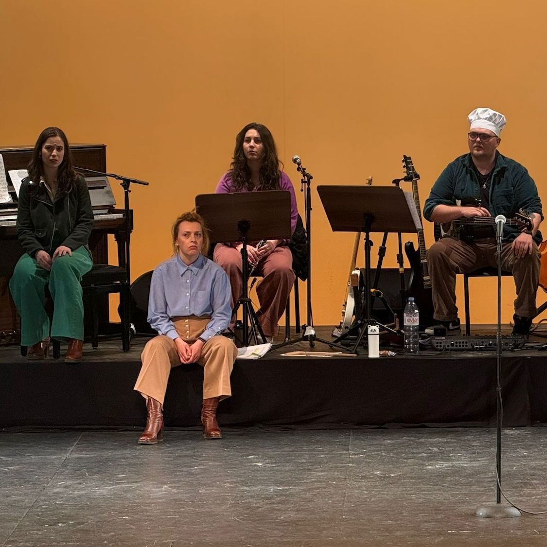 re-pe-titions-six-personnages-5