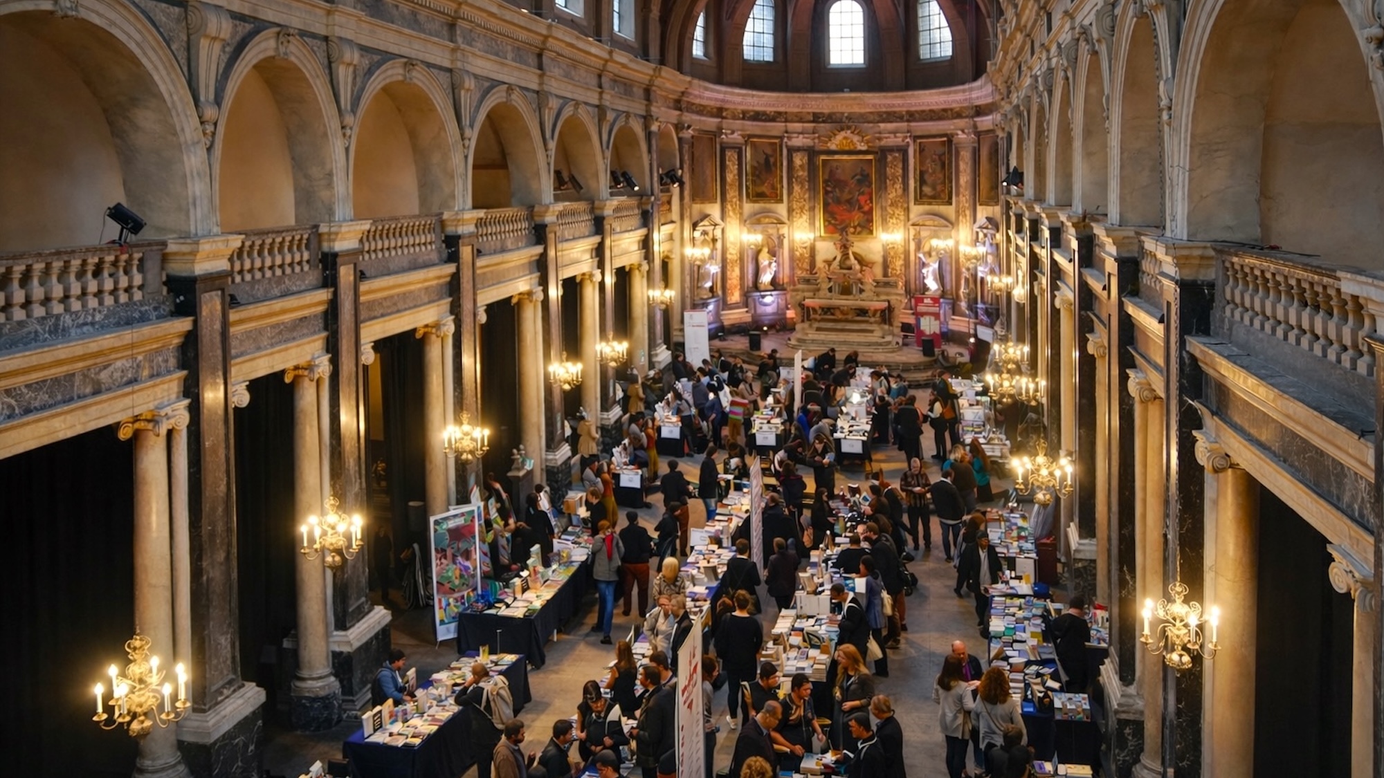 magnifique-livre-salon-librairies-independantes-ly