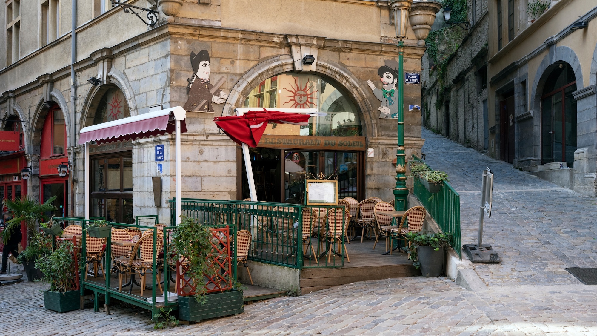 cafe-soleil-plus-vieux-restaurant-lyon