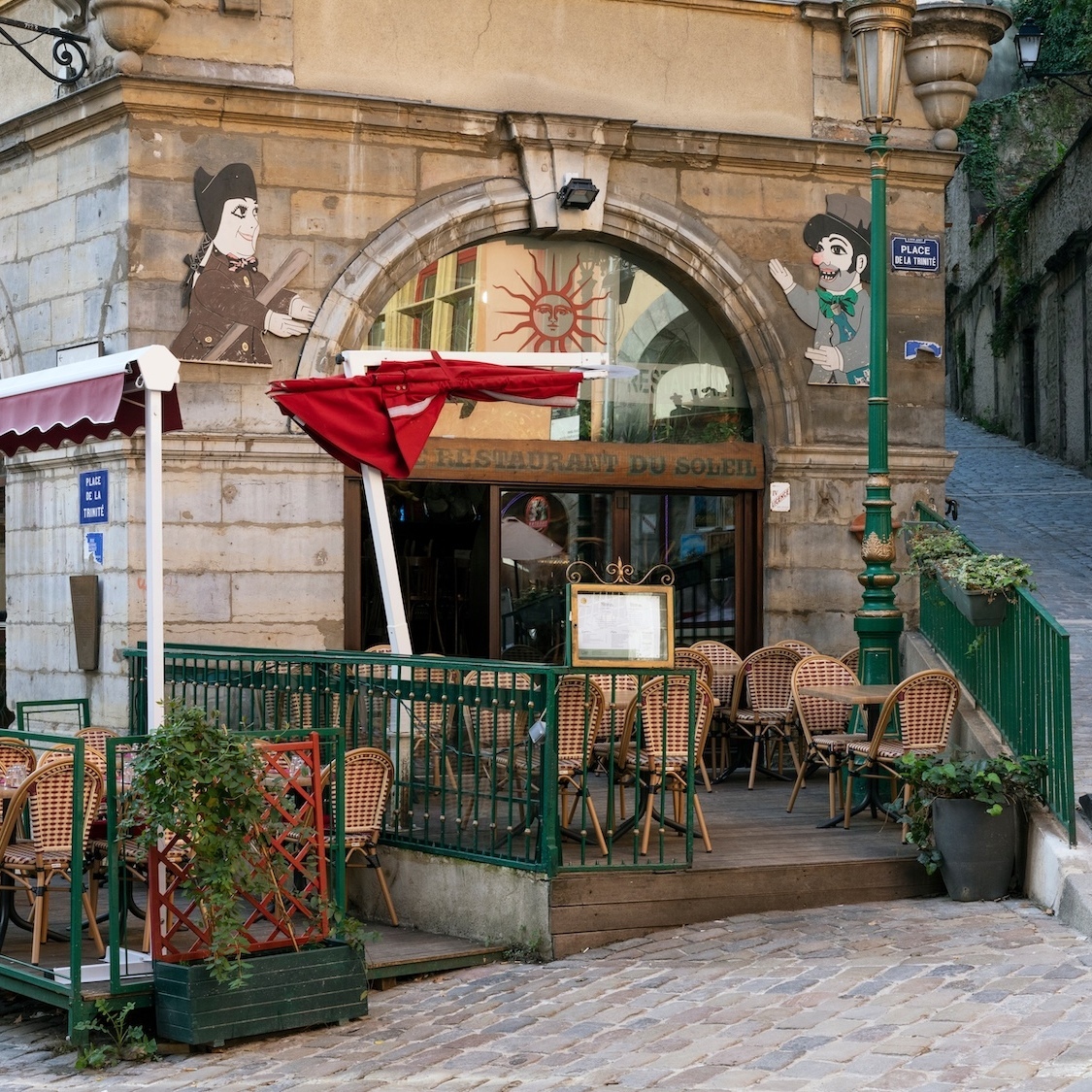 cafe-soleil-plus-vieux-restaurant-lyon