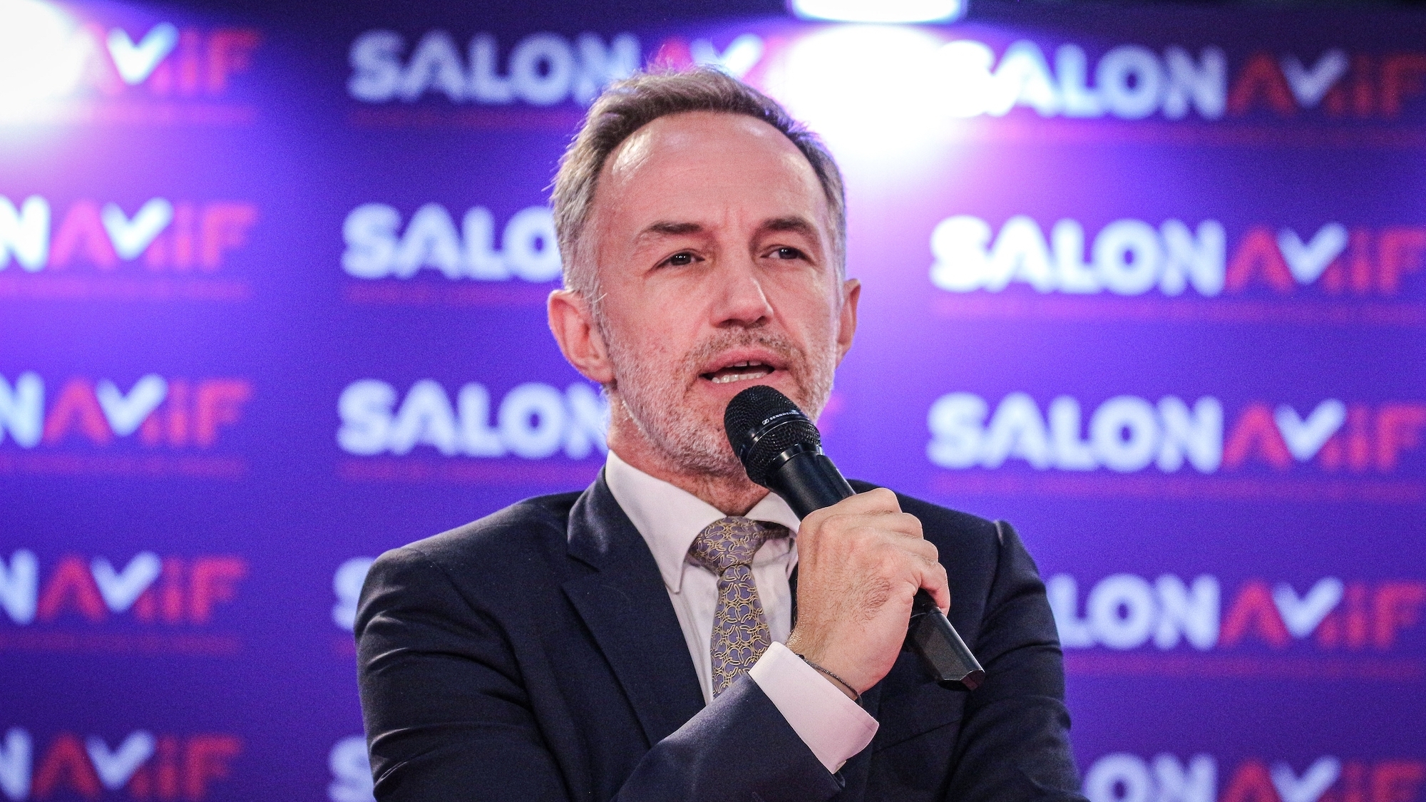 shutterstock-2417356785