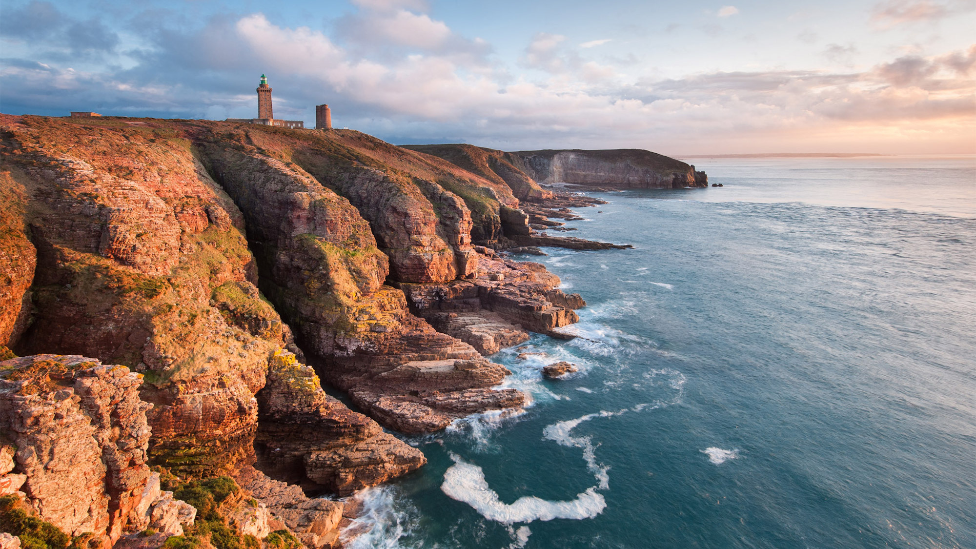 plevenon-2015-08-phare-cap-frehel-emmanuel-berthie