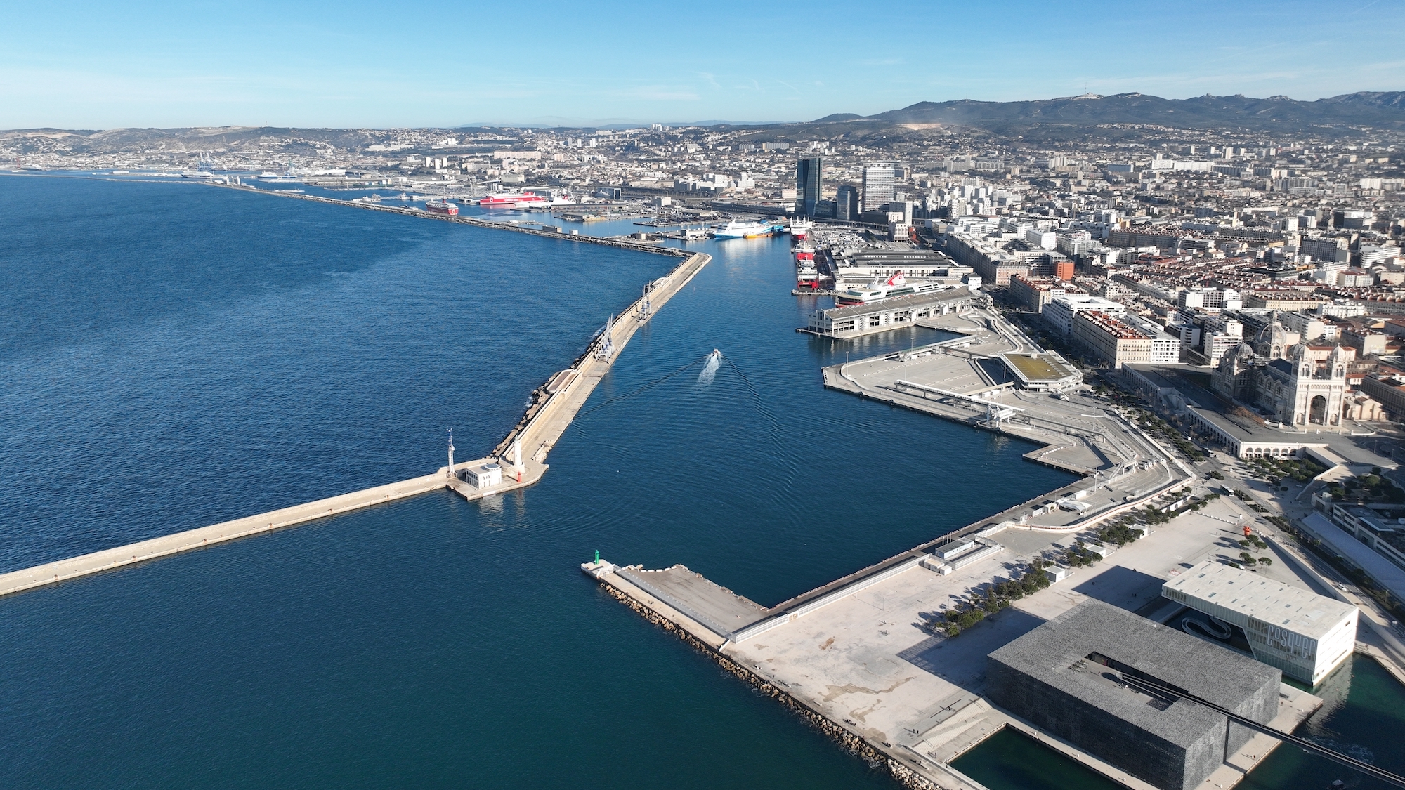 1-passe-sud-marseille-port-de-marseille-fos
