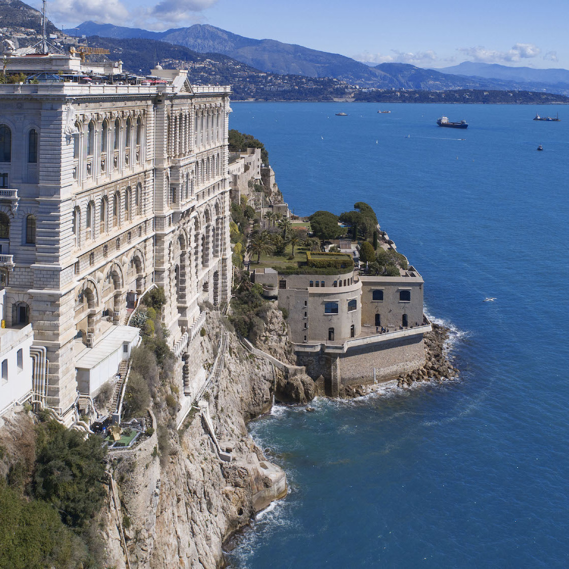 muse-es-oce-anographique-mc-17-vue-drone-odysse-e-