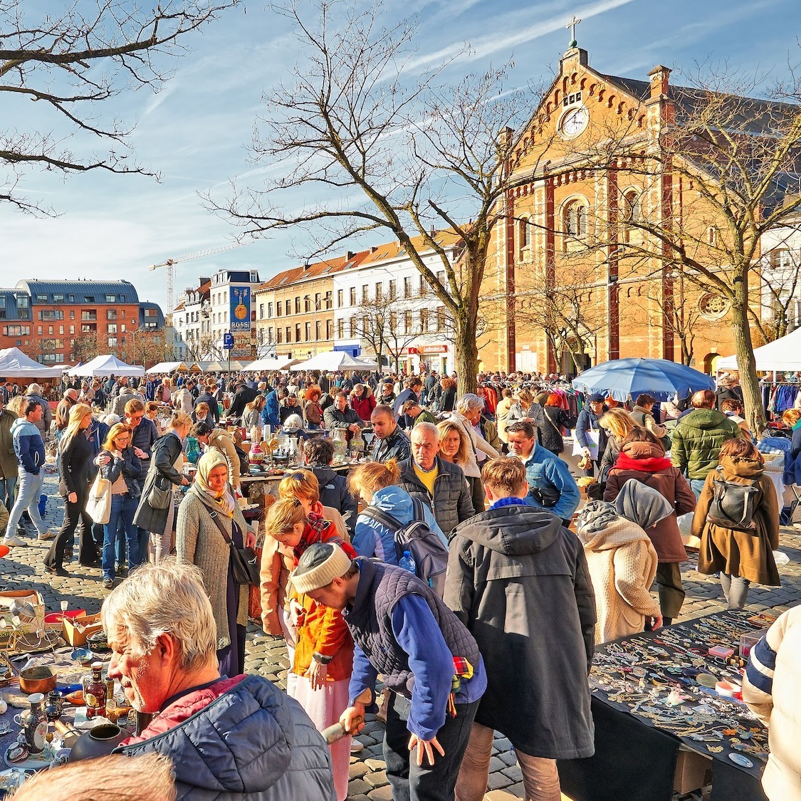 plus-grande-brocante-bruxelles-700-exposants