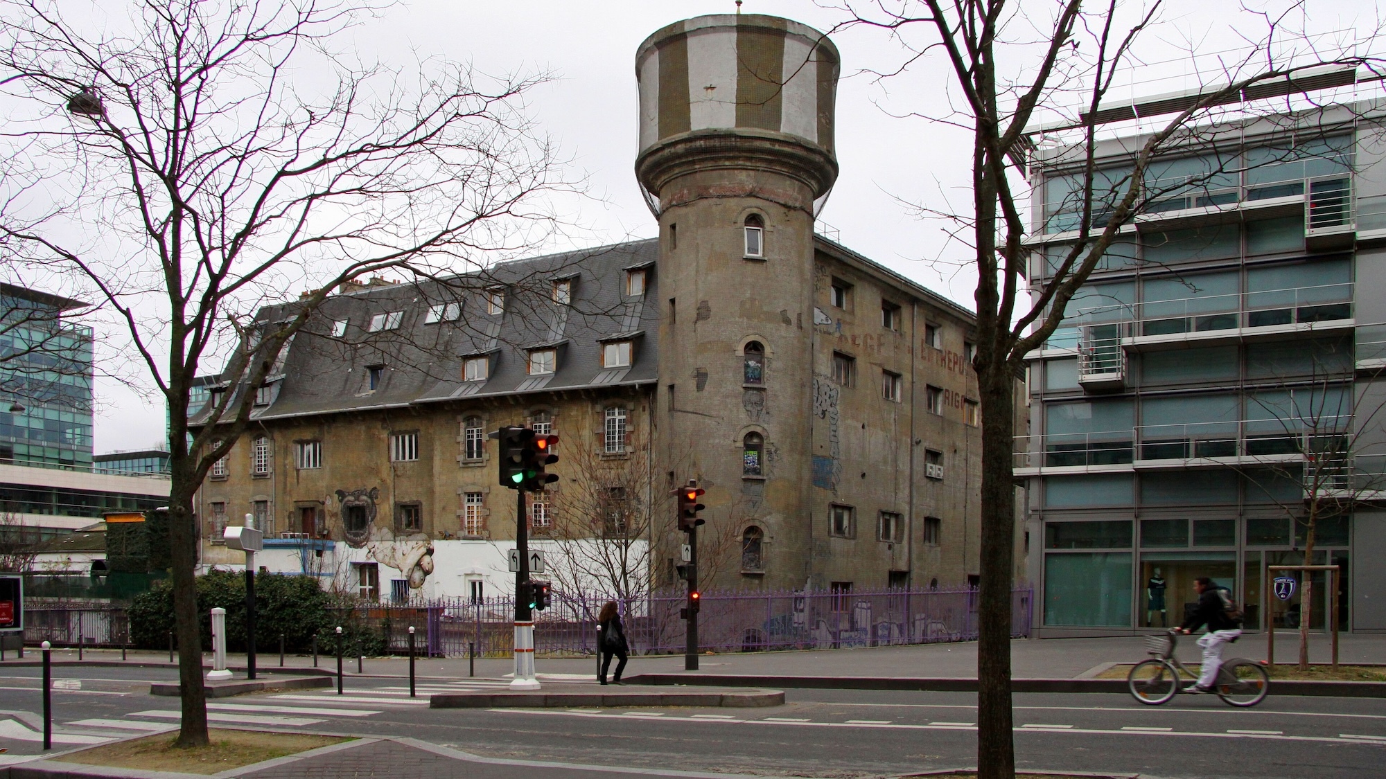 Les Frigos de Paris ouvre exceptionnellement ses 7000 m2 d'ateliers d'artistes frigos