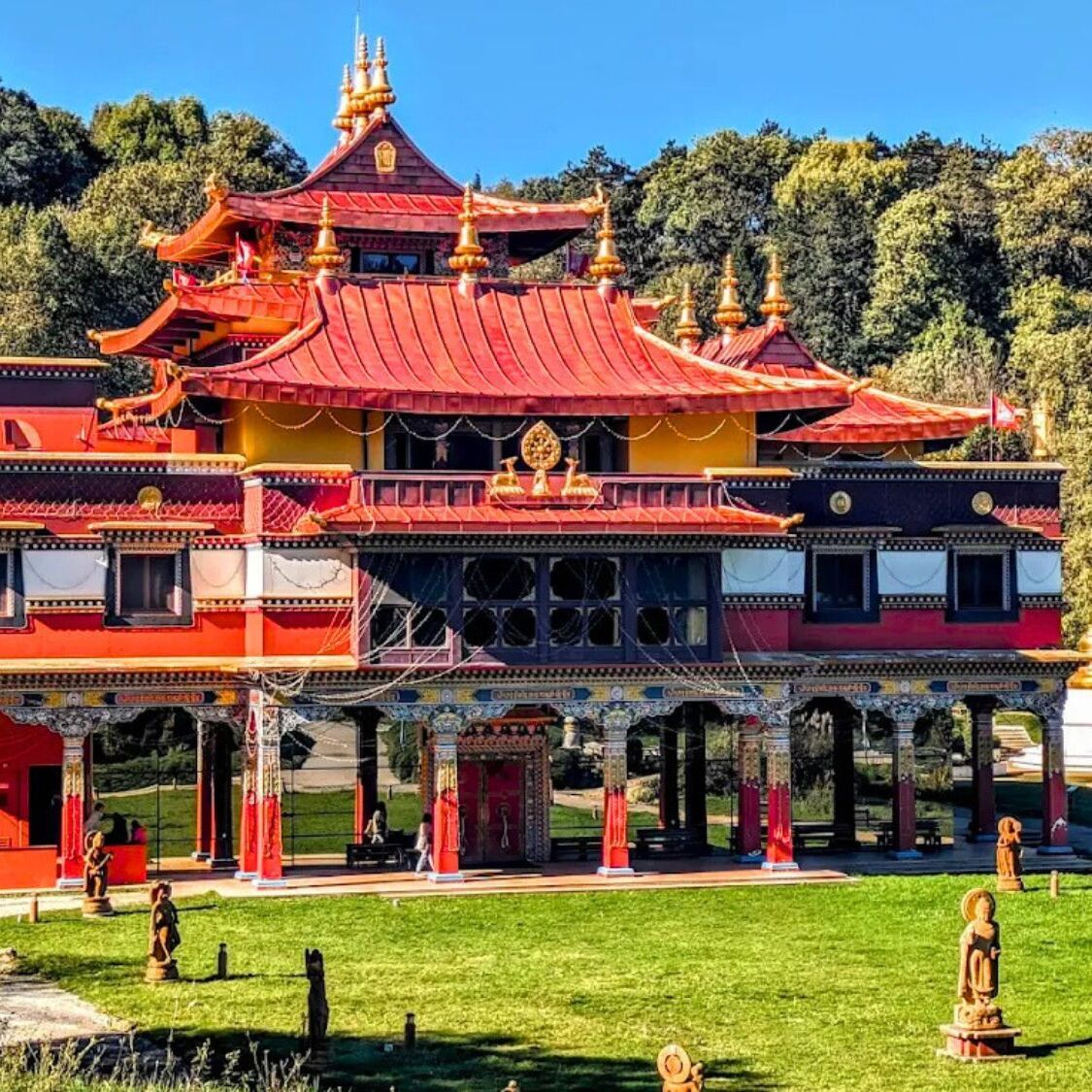l-rab-ling-temple-bouddhiste-tibetain-montpellier