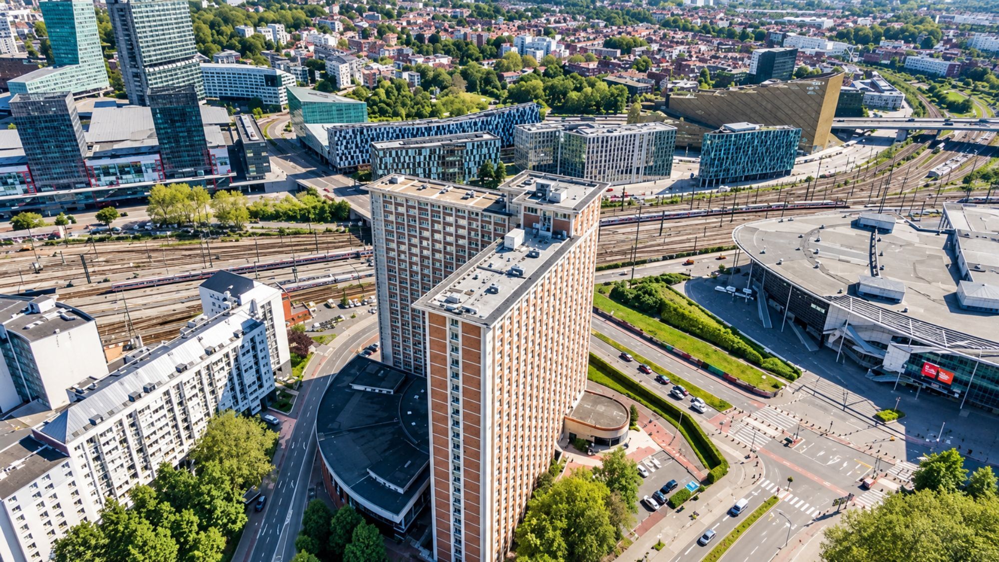 Lille's Former Administrative City Is Becoming a Huge Living Hub with Rooftop and Nearly 700 Homes cite-administrative-lille-vue