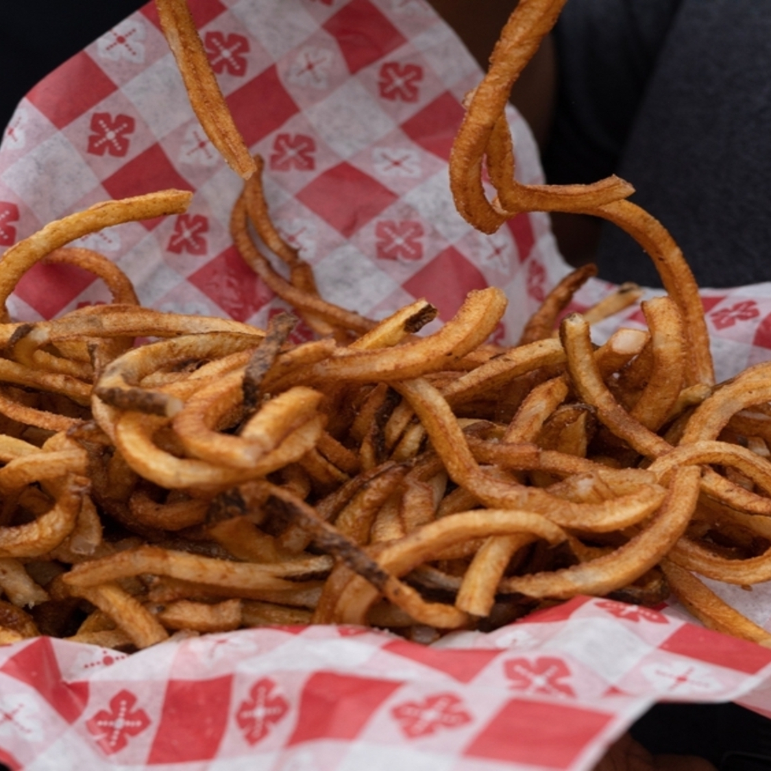 À 1h de Nantes, cette adresse sert les meilleures frites authentiques du monde en 2026 frites-3-2-ok