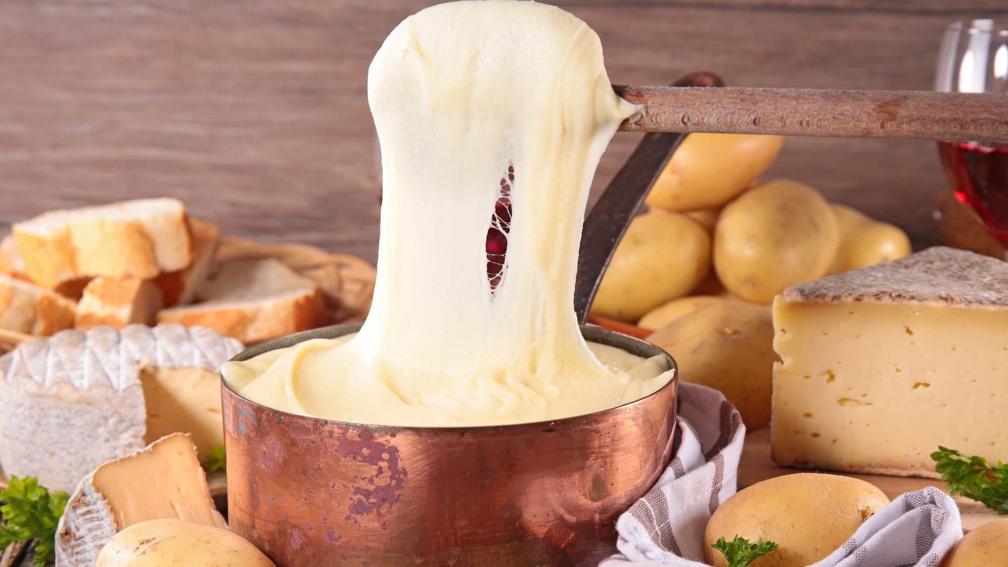 3,5 tonnes d’aligot : un véritable festin s'installe à Paris ce week-end ! shutterstock-714919345
