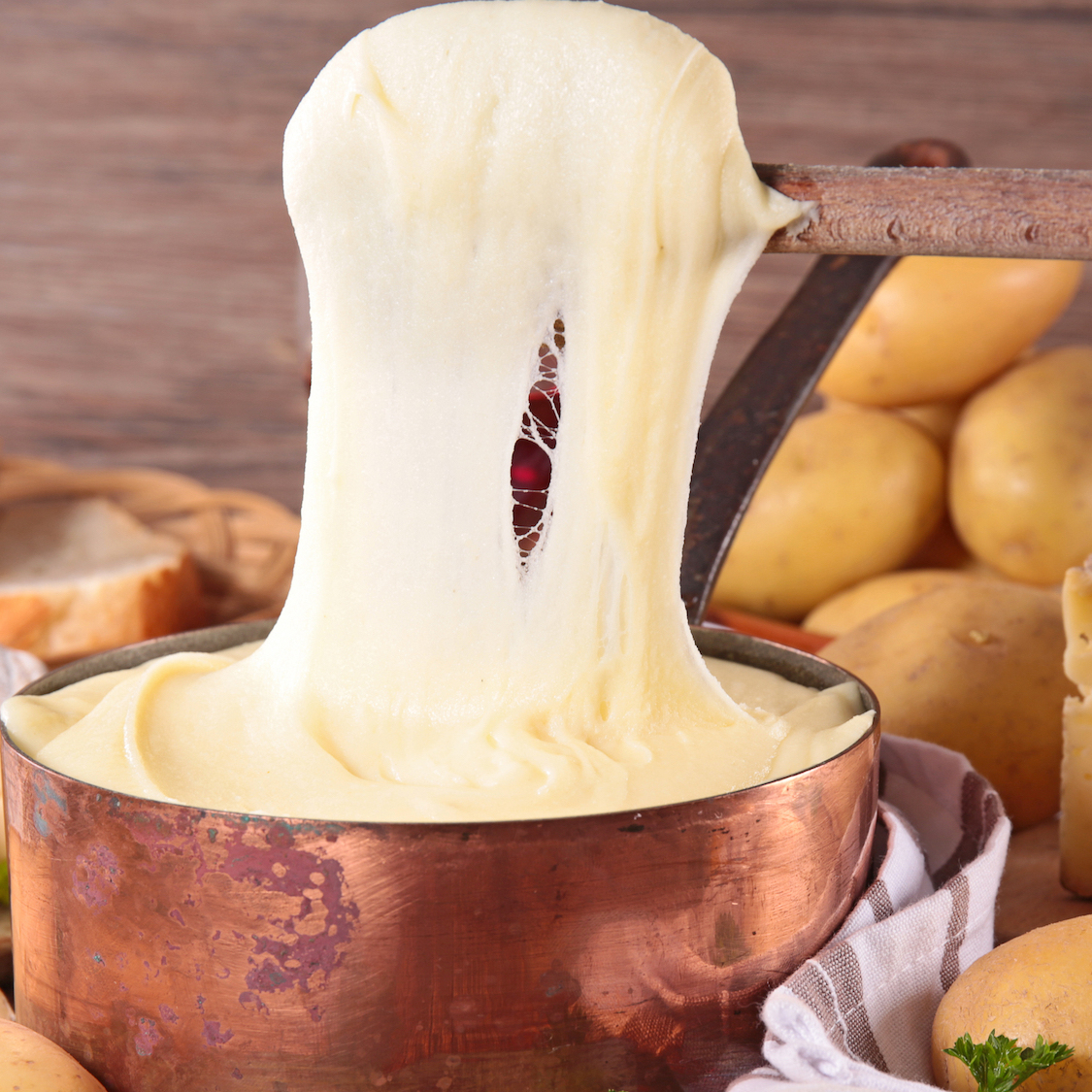 3,5 tonnes d’aligot : un véritable festin s'installe à Paris ce week-end ! shutterstock-714919345