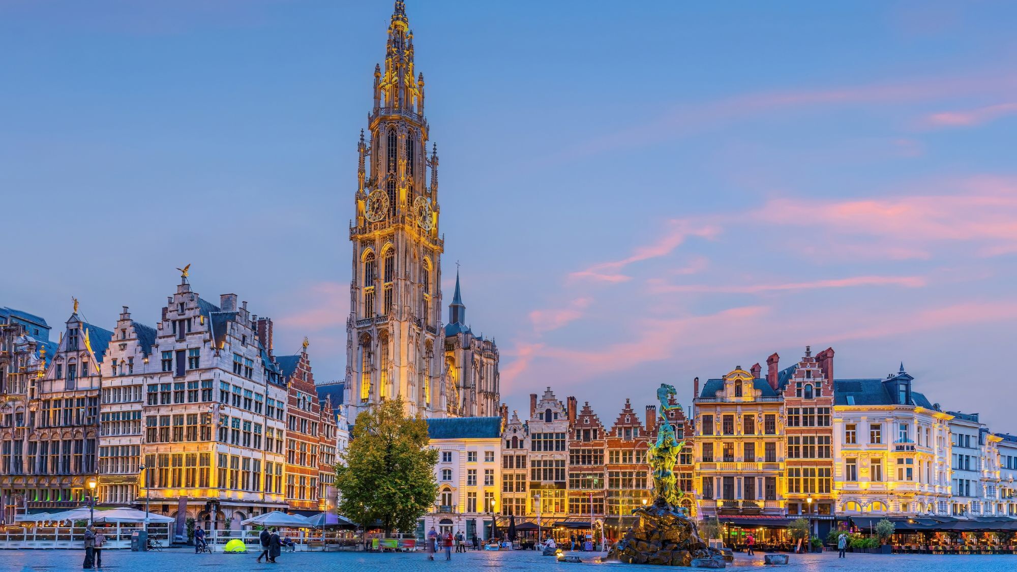 place-anvers-fac-ades