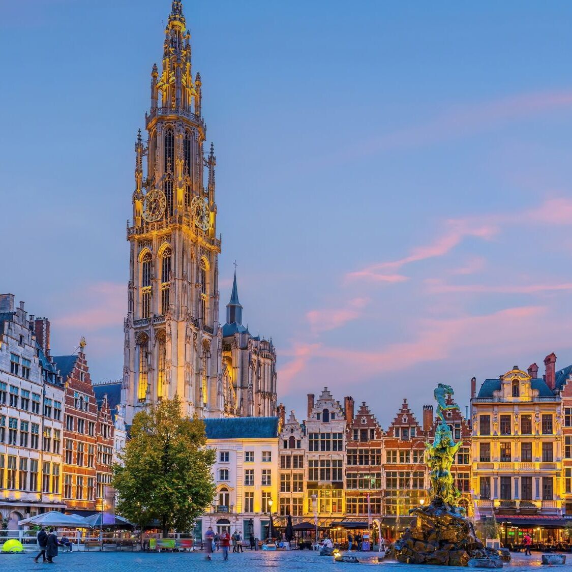 place-anvers-fac-ades