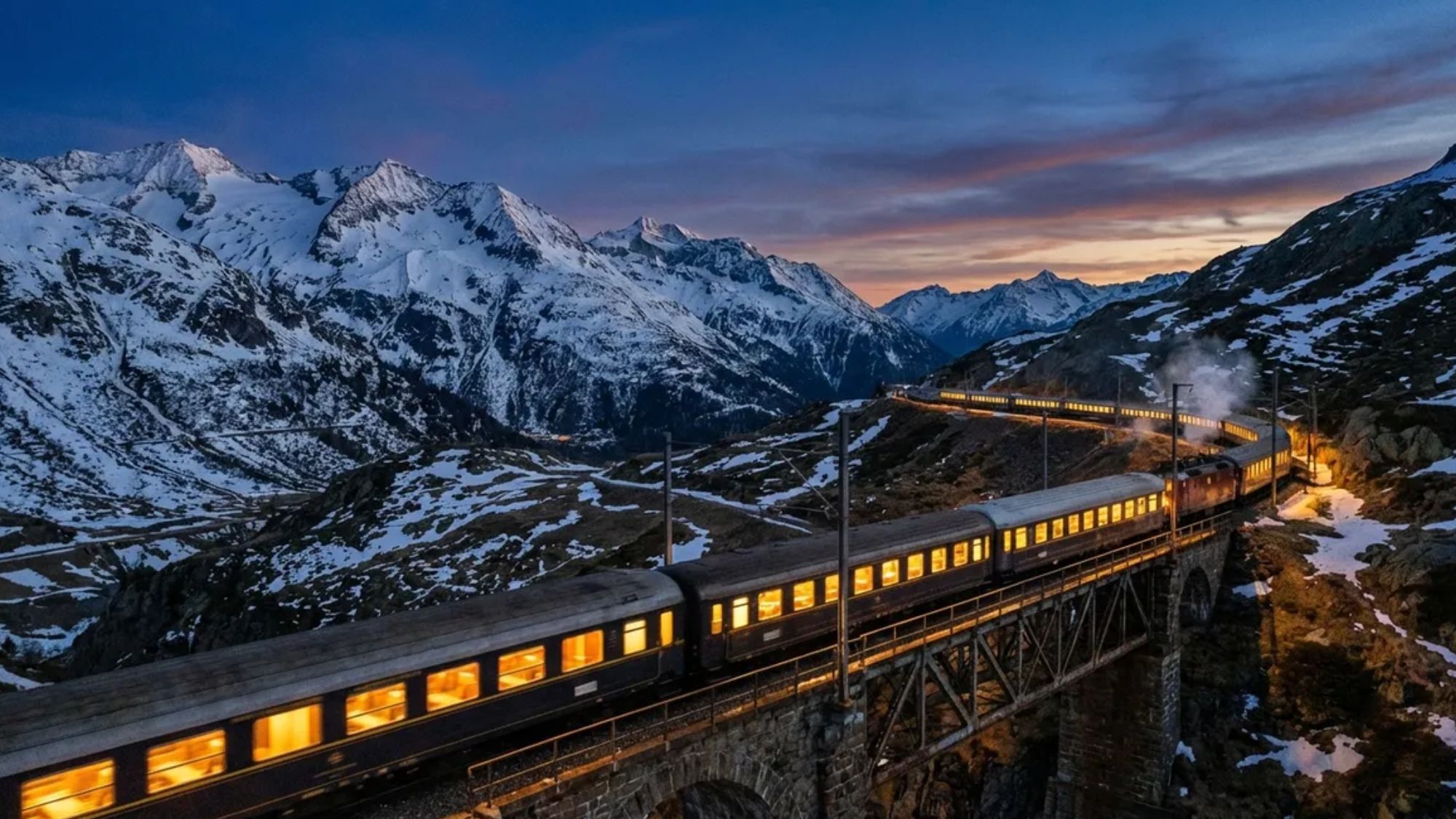 train-montagnes-nuit
