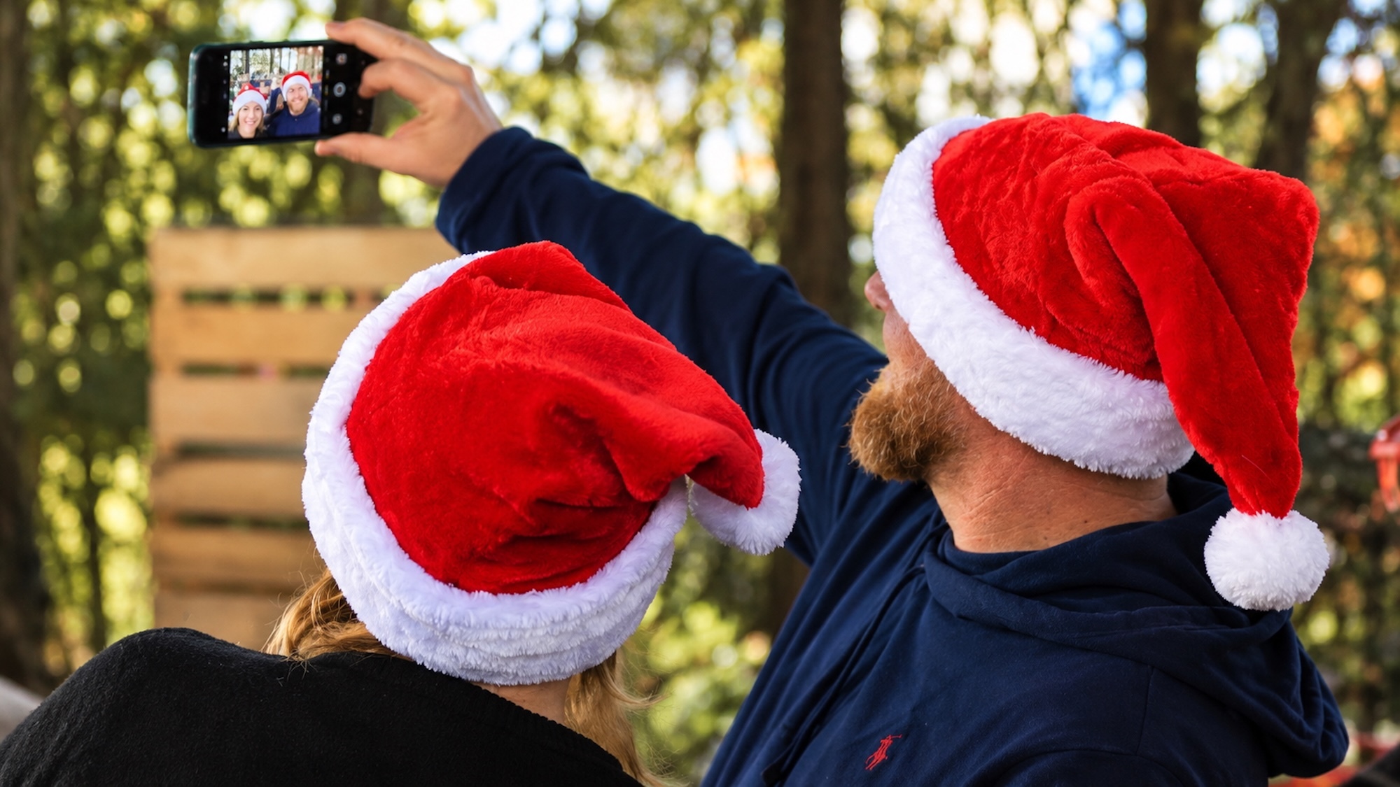 Ce couple vedette de <i>L'Amour est dans Pré</i> organise un marché de Noël à la ferme à 30 minutes de Lyon jerome-lucile-amour-est-pre-marche-noel-ferme-30-m