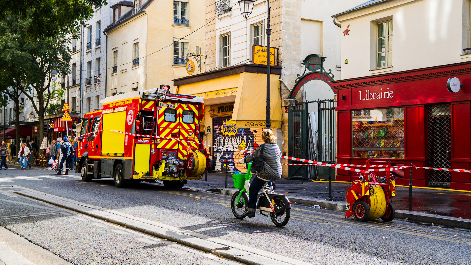 Après l’incendie, les commerces du marché des Enfants-Rouges font leur grand retour dès la semaine prochaine dsc03952