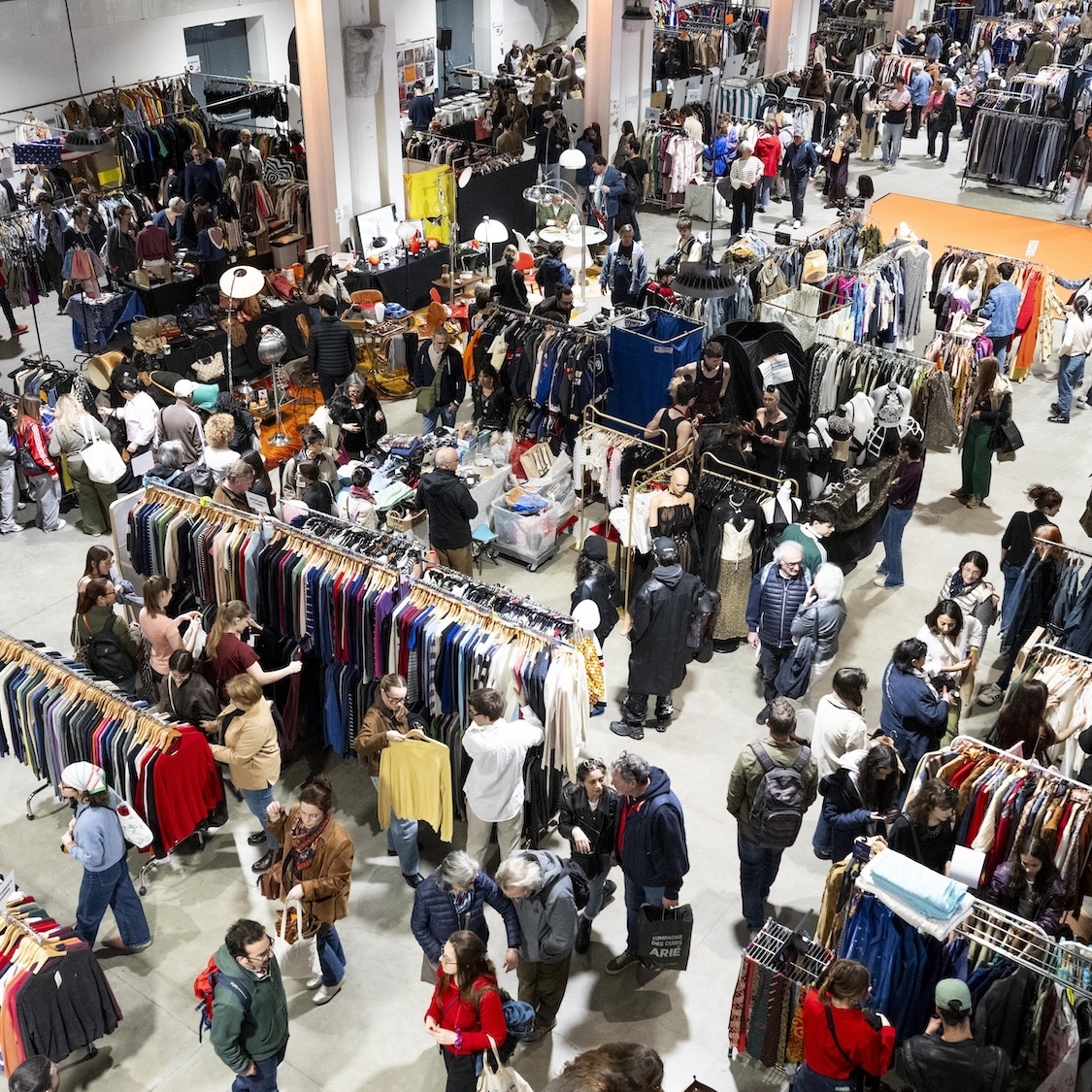 Le rendez-vous incontournable de la mode vintage va réunir plus de 100 exposants à Lyon marche-de-la-mode-vintage-lyon-2026