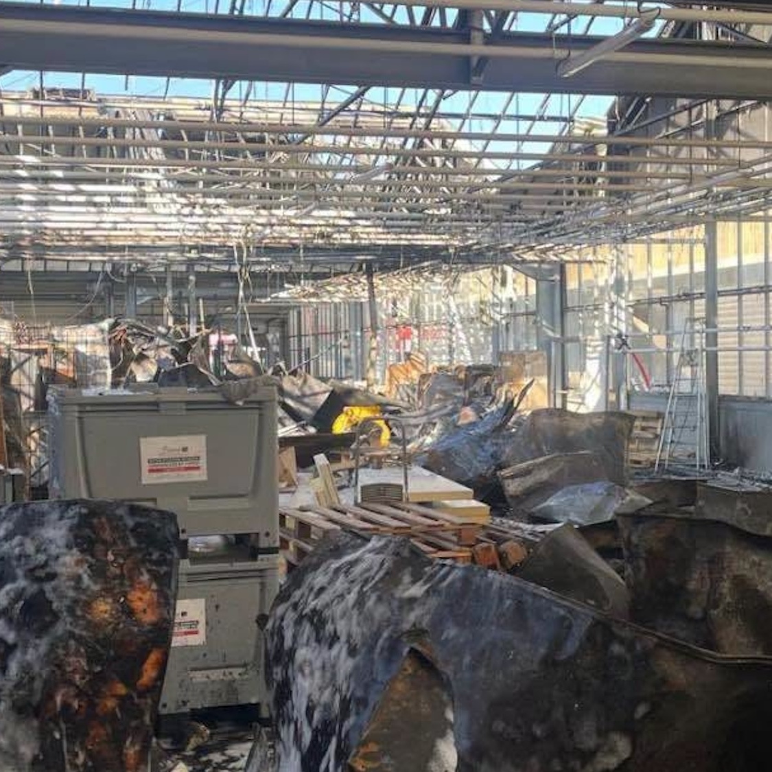 Ces 2 grandes maisons sucrées bordelaises vont devoir fermer après l'incendie du MIN incendie-min-bordeaux