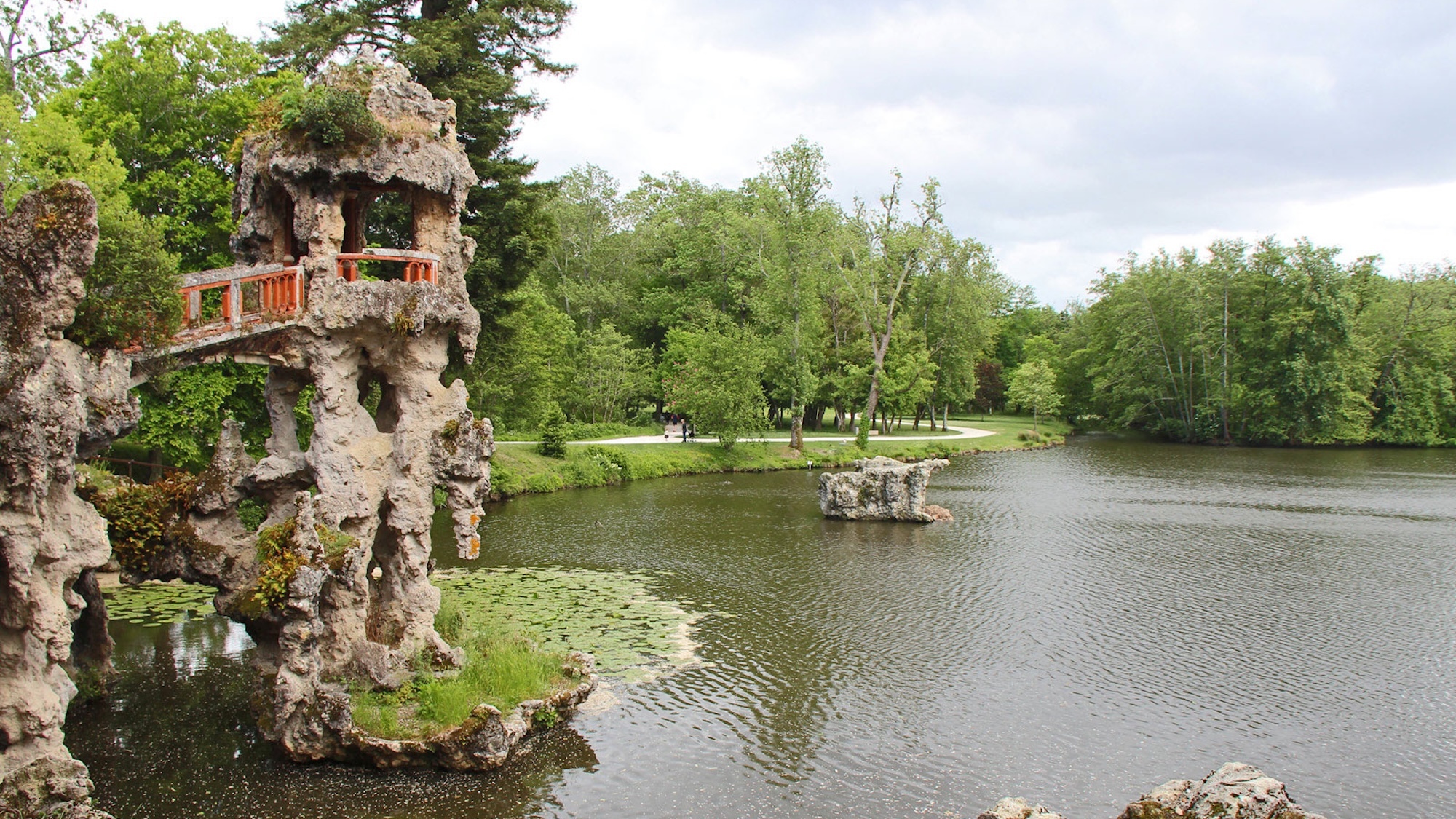 Ce parc à seulement 20 minutes du centre-ville est le plus beau de toute la métropole bordelaise parc-majolan-blanquefort