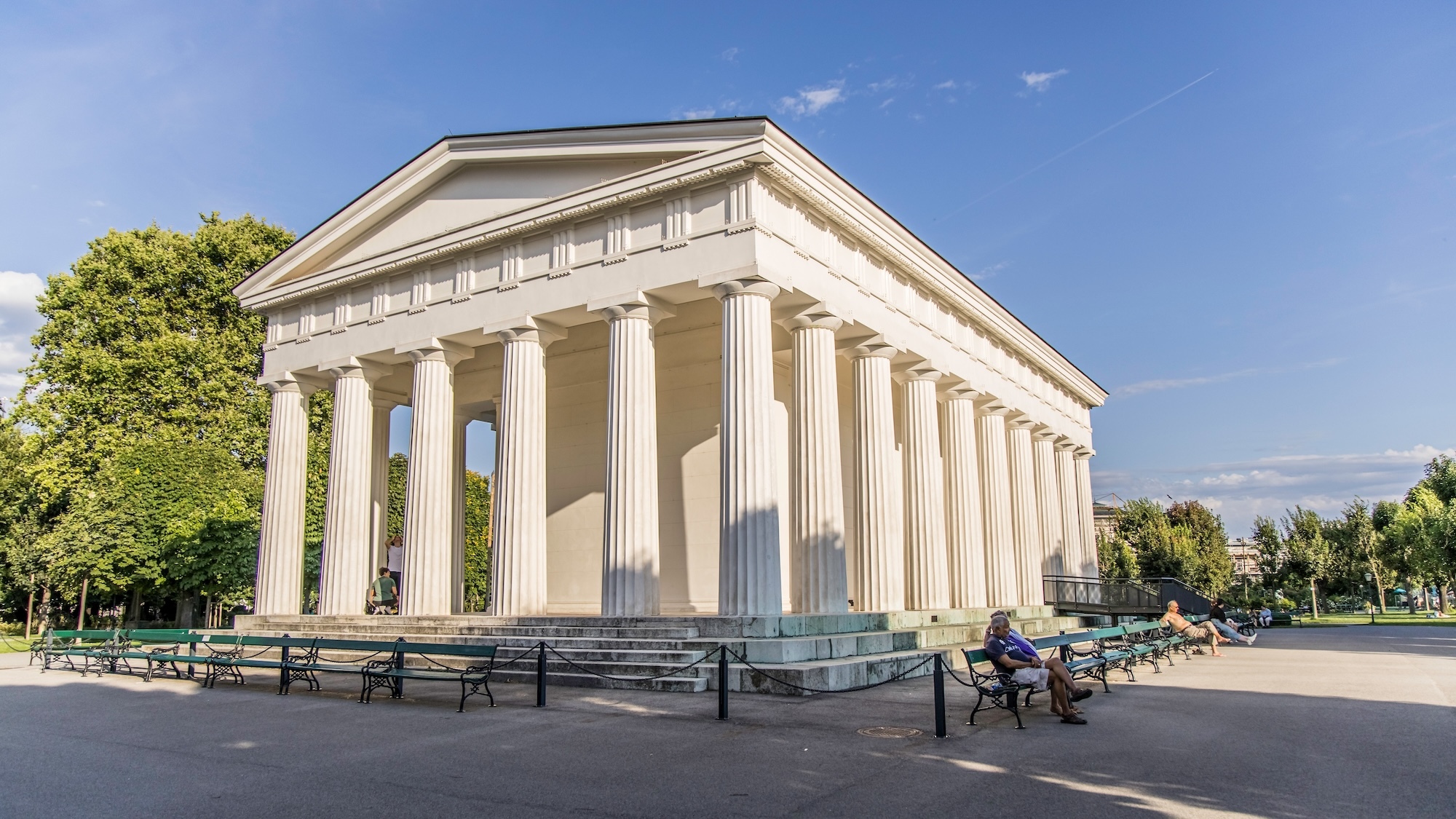 pres-lyon-temple-antique-vienne-restaurant-gastron