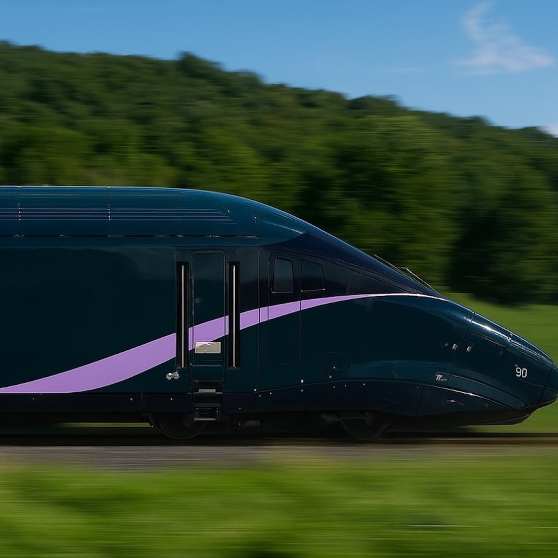 Bordeaux-Paris : un nouveau concurrent de la SNCF promet des billets moins chers et 10 millions de places supplémentaires train-velvet