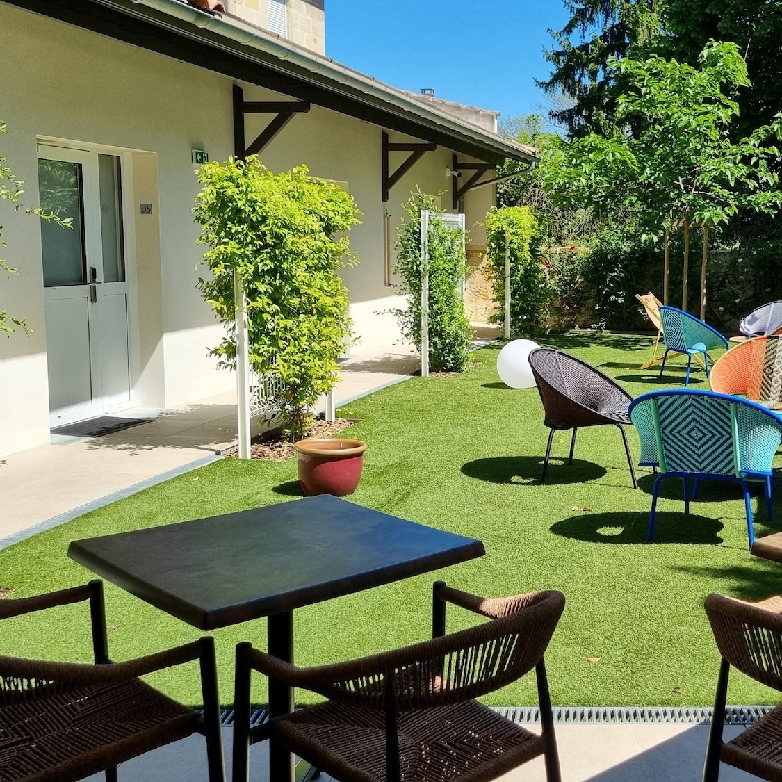 À Bordeaux, ce nouvel hostel avec jardin secret propose des nuits à moins de 30€ hosho-bordeaux
