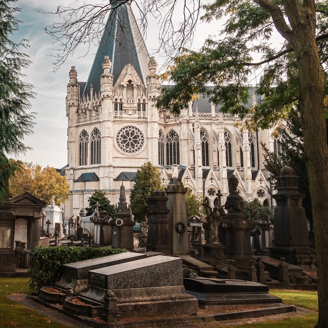 bruxelles-joyau-historique-cimetiere-laeken-restau