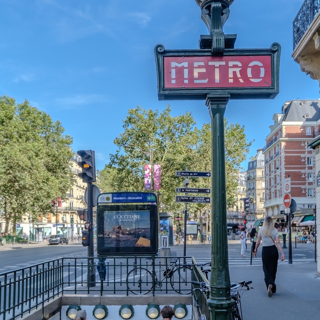 Métro : le projet de prolongement de la ligne 10 dévoilé shutterstock-2517155263