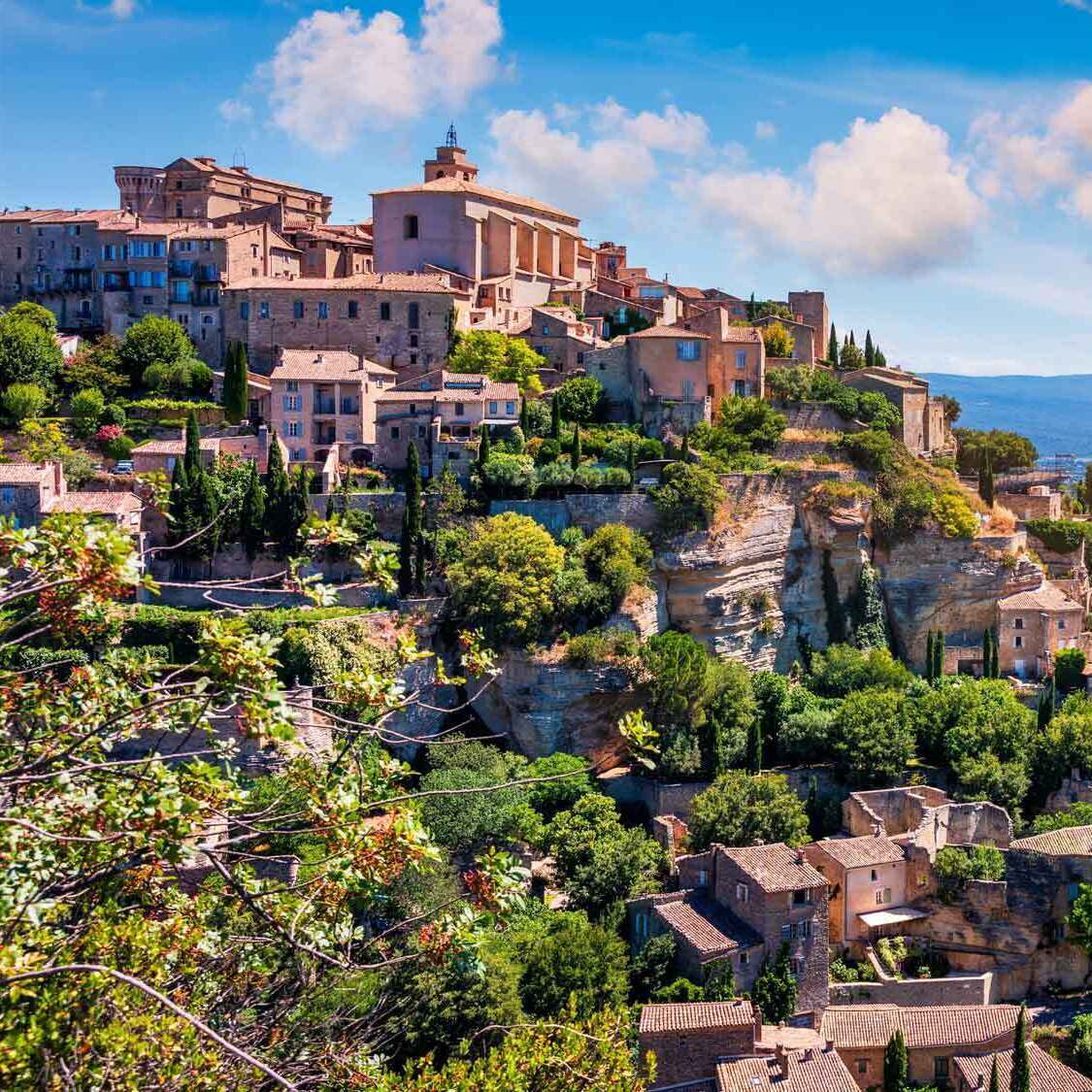 Just 2.5 hours from Lyon, the world's most beautiful village is finally free of tourists plus-beau-village-du-monde-gordes