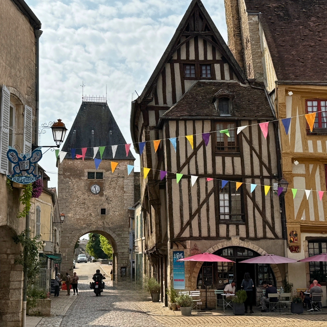 village-me-die-val-dijon