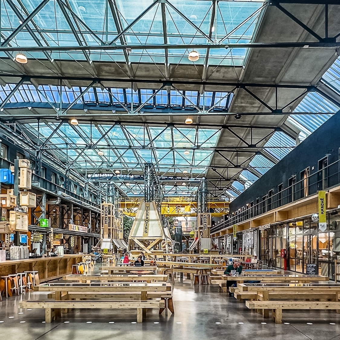An anti-waste food market is coming to Communale Saint-Ouen this weekend shutterstock-2718591379