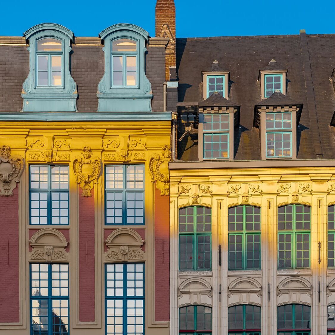 fac-ades-soleil-lumiere-fenetres