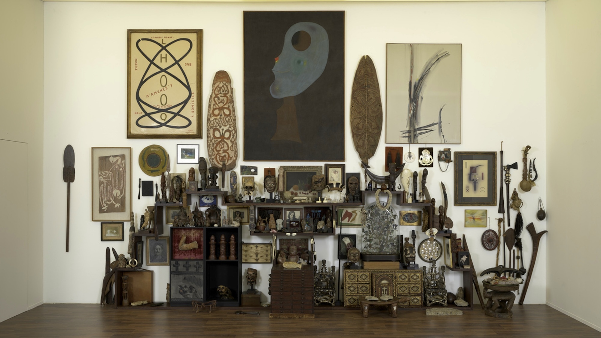lyon-exposition-objets-insolites-collectionnes-art