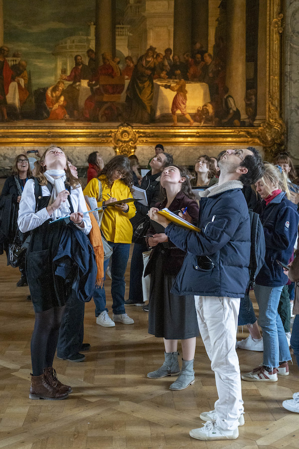 student-amphitheater-louvre-school-crowdfunding-le-bonbon-paris-ulule