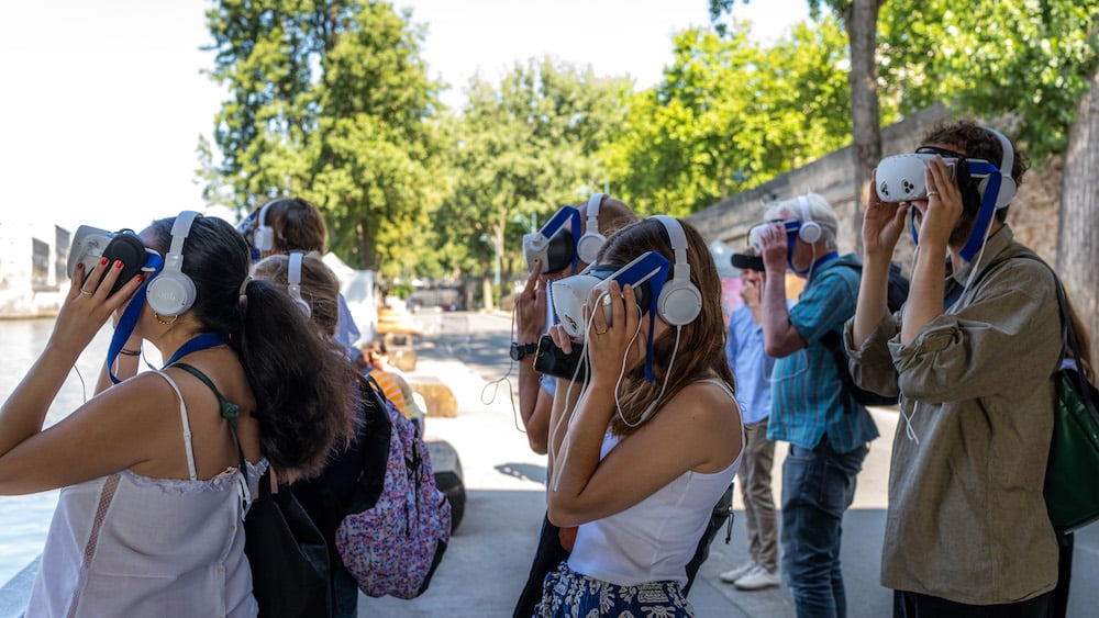 experience-immersive-origines-paris-casque-vr-le-bonbon