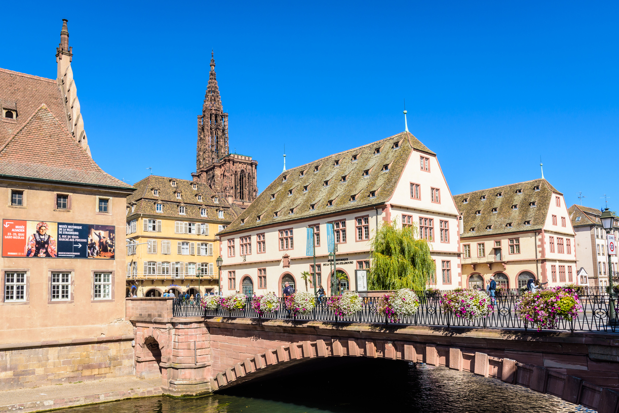 Découvrez les secrets de Strasbourg grâce au guide du déconfiné Le Bonbon